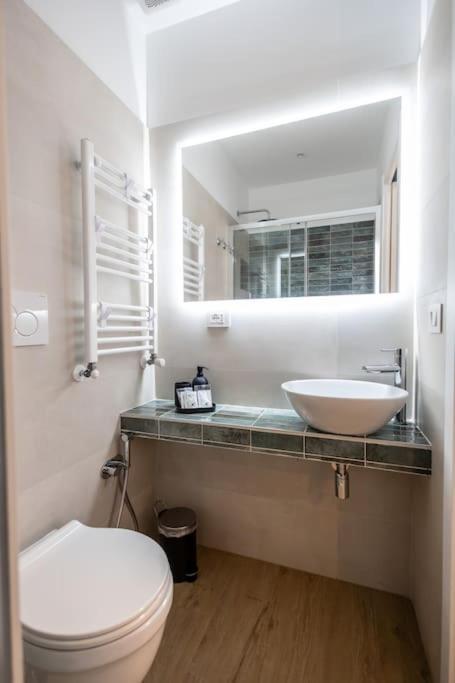 Apartment Re Di Ela Rom