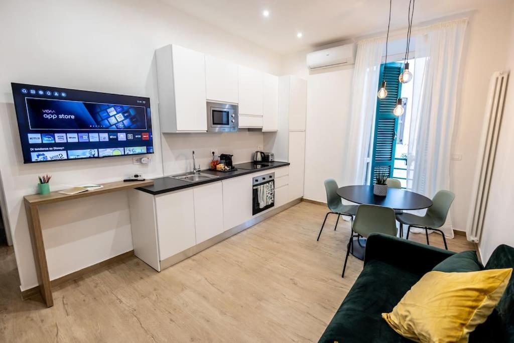 Re Di Ela Apartment
